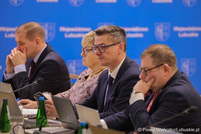 Uczestnicy XVII zwyczajnej sesja Sejmiku Województwa Lubuskiego