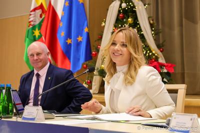 Uczestnicy XVII zwyczajnej sesja Sejmiku Województwa Lubuskiego