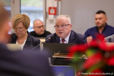 Uczestnicy XVII zwyczajnej sesja Sejmiku Województwa Lubuskiego