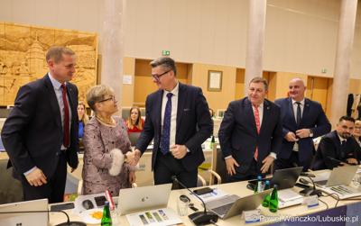 Uczestnicy XVII zwyczajnej sesja Sejmiku Województwa Lubuskiego