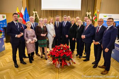 Uczestnicy XVII zwyczajnej sesja Sejmiku Województwa Lubuskiego