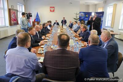 Spotkanie marszałka województwa lubuskiego z samorządowcami z powiatu słubickiego