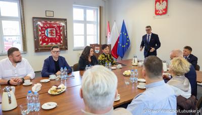 Spotkanie marszałka województwa lubuskiego z samorządowcami z powiatu słubickiego