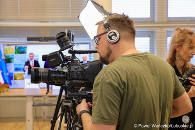 Uczestnicy konferencji prasowej podczas której przedstawiony został prezes spółki Lubuski Transport Publiczny