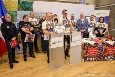 Uczestnicy konferencji prasowej zapowiadającej 34. finał WOŚP w Lubuskiem 