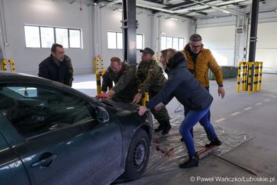 W ramach rozpoczęcia roku szkoleniowego – pełniący obowiązki dowódcy 5 Lubuskiego Pułku Artylerii im. generała artylerii koronnej Marcina Kątskiego ppłk Arkadiusz Sułek zaprosił do jednostki marszałka województwa lubuskiego Sebastiana Ciemnoczołowskiego, wojewodę lubuskiego Marka Cebulę, posłankę na Sejm RP Katarzynę Osos, starostę zielonogórskiego Tadeusza Pająka, burmistrza Sulechowa Wojciecha  Sołtysa.