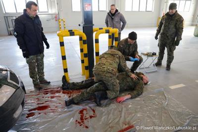 W ramach rozpoczęcia roku szkoleniowego – pełniący obowiązki dowódcy 5 Lubuskiego Pułku Artylerii im. generała artylerii koronnej Marcina Kątskiego ppłk Arkadiusz Sułek zaprosił do jednostki marszałka województwa lubuskiego Sebastiana Ciemnoczołowskiego, wojewodę lubuskiego Marka Cebulę, posłankę na Sejm RP Katarzynę Osos, starostę zielonogórskiego Tadeusza Pająka, burmistrza Sulechowa Wojciecha  Sołtysa.