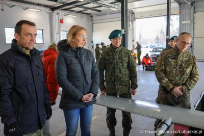 Pokaz sprzętu wojskowego, który w ostatnim czasie wzmocnił potencjał bojowy 5. Lubuskiego Pułku Artylerii w Sulechowie