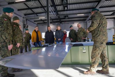 Pokaz sprzętu wojskowego, który w ostatnim czasie wzmocnił potencjał bojowy 5. Lubuskiego Pułku Artylerii w Sulechowie