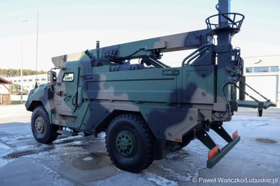 Pokaz sprzętu wojskowego, który w ostatnim czasie wzmocnił potencjał bojowy 5. Lubuskiego Pułku Artylerii w Sulechowie
