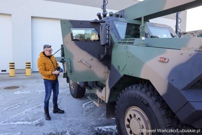 Pokaz sprzętu wojskowego, który w ostatnim czasie wzmocnił potencjał bojowy 5. Lubuskiego Pułku Artylerii w Sulechowie