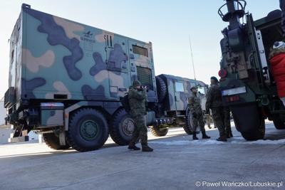 Pokaz sprzętu wojskowego, który w ostatnim czasie wzmocnił potencjał bojowy 5. Lubuskiego Pułku Artylerii w Sulechowie