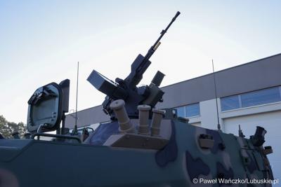 Pokaz sprzętu wojskowego, który w ostatnim czasie wzmocnił potencjał bojowy 5. Lubuskiego Pułku Artylerii w Sulechowie