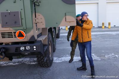 Pokaz sprzętu wojskowego, który w ostatnim czasie wzmocnił potencjał bojowy 5. Lubuskiego Pułku Artylerii w Sulechowie