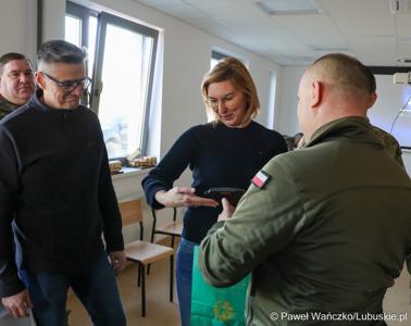 W ramach rozpoczęcia roku szkoleniowego – pełniący obowiązki dowódcy 5 Lubuskiego Pułku Artylerii im. generała artylerii koronnej Marcina Kątskiego ppłk Arkadiusz Sułek zaprosił do jednostki marszałka województwa lubuskiego Sebastiana Ciemnoczołowskiego, wojewodę lubuskiego Marka Cebulę, posłankę na Sejm RP Katarzynę Osos, starostę zielonogórskiego Tadeusza Pająka, burmistrza Sulechowa Wojciecha Sołtysa.
