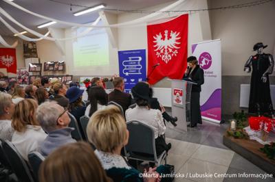 Konferencja została zorganizowana przez Gminę Santok, Sołectwo Stare Polichno oraz Towarzystwo Pamięci Powstania Wielkopolskiego 1918–1919 (Koło Gorzów Wielkopolski)