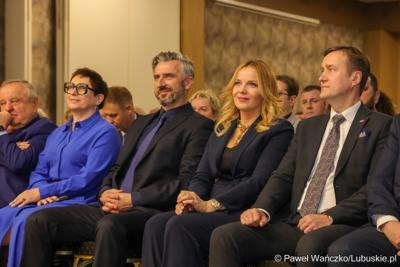 Uczestnicy noworocznego spotkania z przedstawicielami administracji samorządowej, zorganizowanego przez wojewodę lubuskiego Marka Cebulę