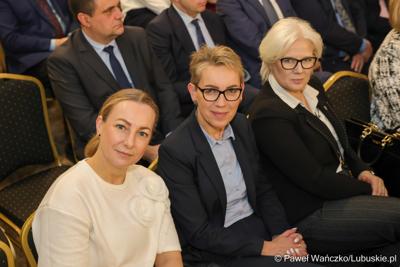 Uczestnicy noworocznego spotkania z przedstawicielami administracji samorządowej, zorganizowanego przez wojewodę lubuskiego Marka Cebulę