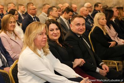 Przedstawiciele administracji samorządowej na noworocznym spotkaniu zorganizowanym przez wojewodę lubuskiego Marka Cebulę