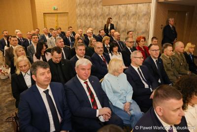 Przedstawiciele administracji samorządowej na noworocznym spotkaniu zorganizowanym przez wojewodę lubuskiego Marka Cebulę