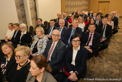 Przedstawiciele administracji samorządowej na noworocznym spotkaniu zorganizowanym przez wojewodę lubuskiego Marka Cebulę