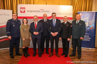 Uczestnicy noworocznego spotkania z przedstawicielami administracji samorządowej, zorganizowanego przez wojewodę lubuskiego Marka Cebulę