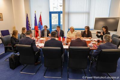 Sebastian Ciemnoczołowski – po raz pierwszy jako marszałek województwa lubuskiego – wizytował Kraj Liberecki, z którym Lubuskie podpisało umowę o współpracy między regionami w 2018 roku