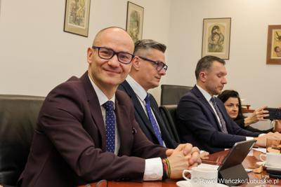 Sebastian Ciemnoczołowski – po raz pierwszy jako marszałek województwa lubuskiego – wizytował Kraj Liberecki, z którym Lubuskie podpisało umowę o współpracy między regionami w 2018 roku