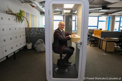 Sebastian Ciemnoczołowski – po raz pierwszy jako marszałek województwa lubuskiego – wizytował Kraj Liberecki, z którym Lubuskie podpisało umowę o współpracy między regionami w 2018 roku