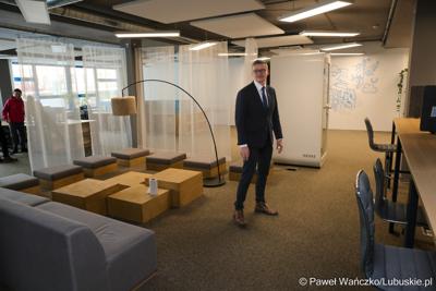 Sebastian Ciemnoczołowski – po raz pierwszy jako marszałek województwa lubuskiego – wizytował Kraj Liberecki, z którym Lubuskie podpisało umowę o współpracy między regionami w 2018 roku