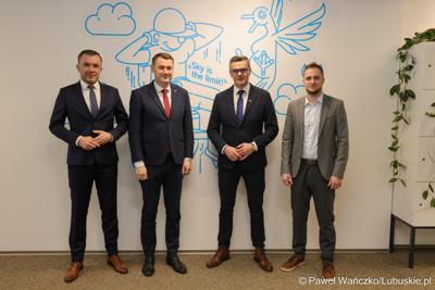 Sebastian Ciemnoczołowski – po raz pierwszy jako marszałek województwa lubuskiego – wizytował Kraj Liberecki, z którym Lubuskie podpisało umowę o współpracy między regionami w 2018 roku