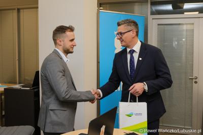 Sebastian Ciemnoczołowski – po raz pierwszy jako marszałek województwa lubuskiego – wizytował Kraj Liberecki, z którym Lubuskie podpisało umowę o współpracy między regionami w 2018 roku