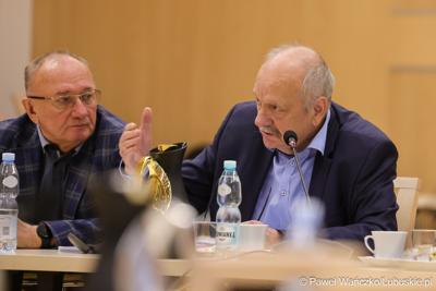 Uczestnicy obrad Regionalnej Rady ds. Energetyki, w Sali Kolumnowej Urzędu Marszalkowskiego Województwa Lubuskiego w Zielonej Górze