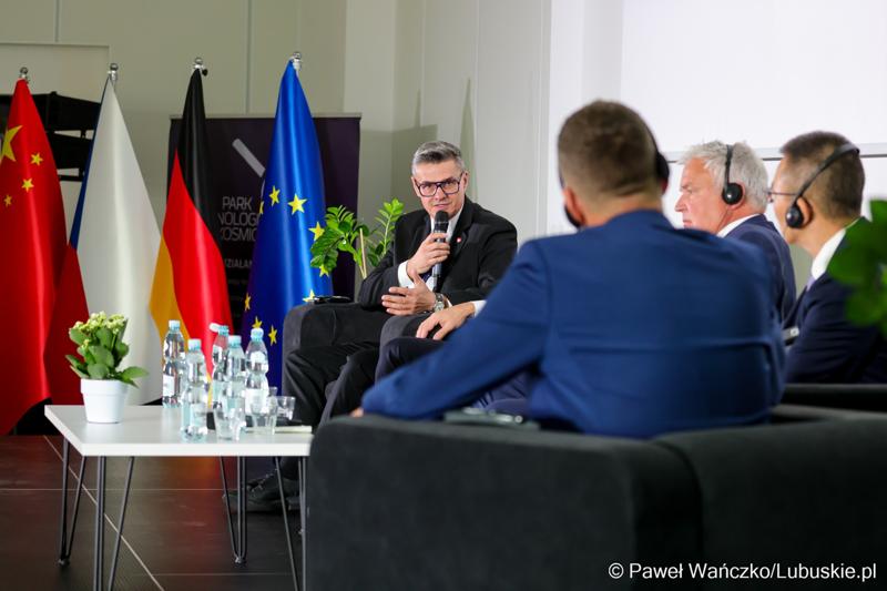 Uczestnicy Kongresu Gospodarczego Lubuskie 2026 w Parku Technologii Kosmicznych w Zielonej Górze  