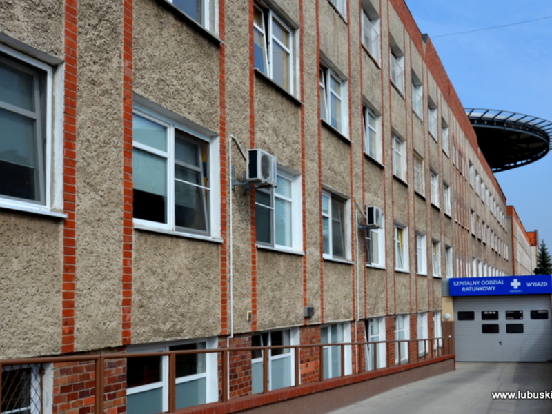 Wjazd do Szpitalnego Oddziału Ratunkowego Szpitala Uniwersyteckiego