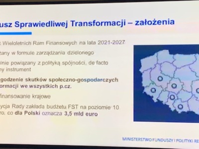 Slajdy z prezentacji Ministerstwa Funduszy i Rozwoju 