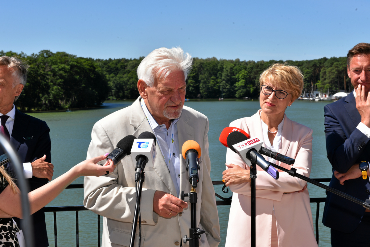 Prof. Andrzej Horban i marszałek Elżbieta Anna Polak