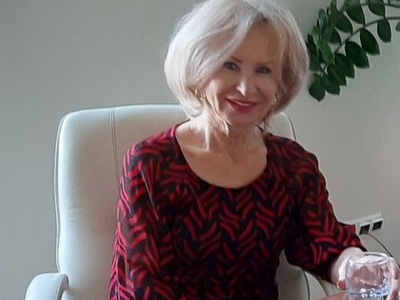 Radna SWL Aleksandra Mrozek w trakcie dyżuru.