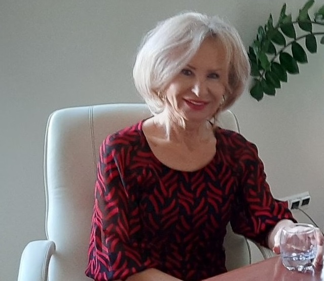 Radna SWL Aleksandra Mrozek w trakcie dyżuru.