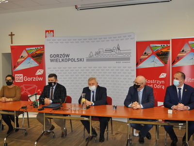 Podpisanie listu intencyjnego w sprawie rozszerzenia MOF-u.