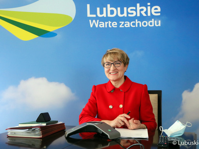 Marszałek Województwa Lubuskiego Elżbieta Anna Polak podczas spotkania z członkami Porozumienia Terytorialnego
