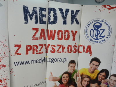 Podpisanie umowy na projekt "Z medykiem w przyszłość"