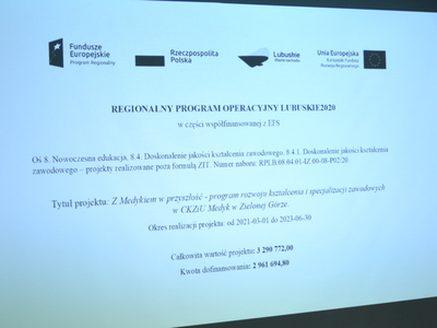 Podpisanie umowy na projekt "Z medykiem w przyszłość"