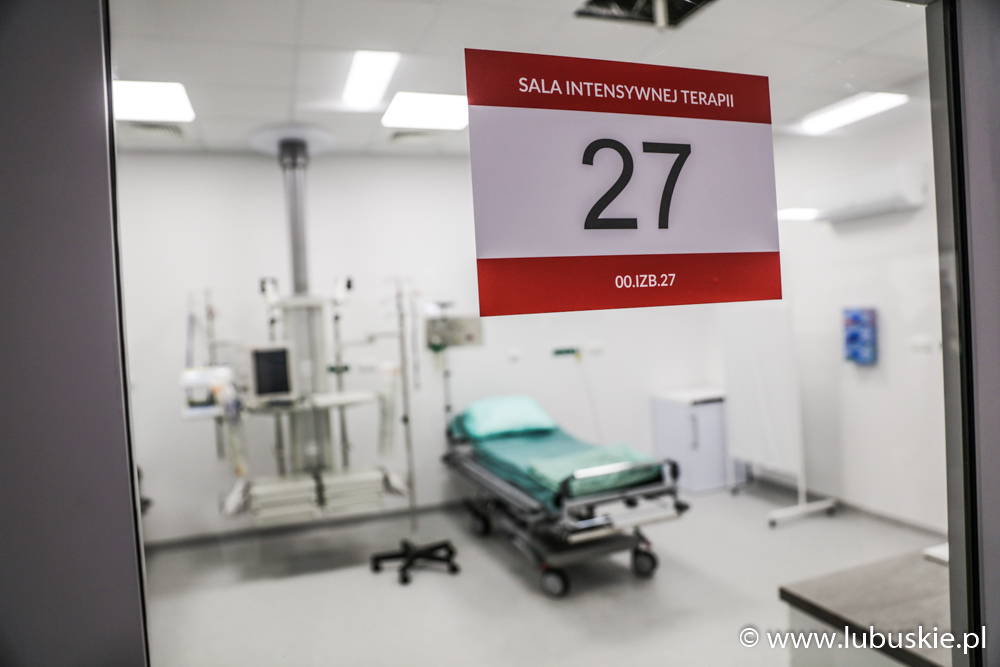 Personel medyczny w Szpitalu Tymczasowym w Zielonej Górze wspomaga ponad 109 wolontariuszy medycznych (dane na dzień 9 kwietnia). Wszyscy mają podpisaną umowę wolontariacką.