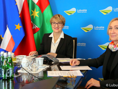 Marszałek Elżbieta Anna Polak.