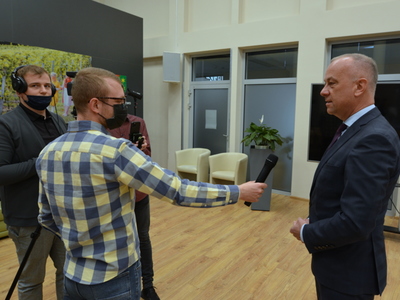 Podpisanie umowy na dofinansowanie hali w Słubicach.