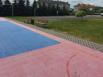 Modernizacja boiska wielofunkcyjnego przy Zespole Szkół w Drezdenku - podpisanie umowy