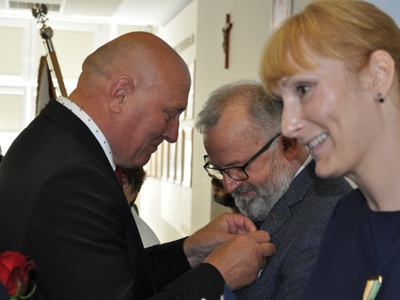 Wręczenie odznaczeń w trakcie uroczystej sesji Rady Miasta Gorzowa Wielkopolskiego - 02 lipca 2021 r.