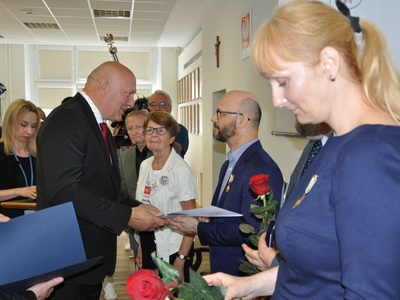 Wręczenie odznaczeń w trakcie uroczystej sesji Rady Miasta Gorzowa Wielkopolskiego - 02 lipca 2021 r.