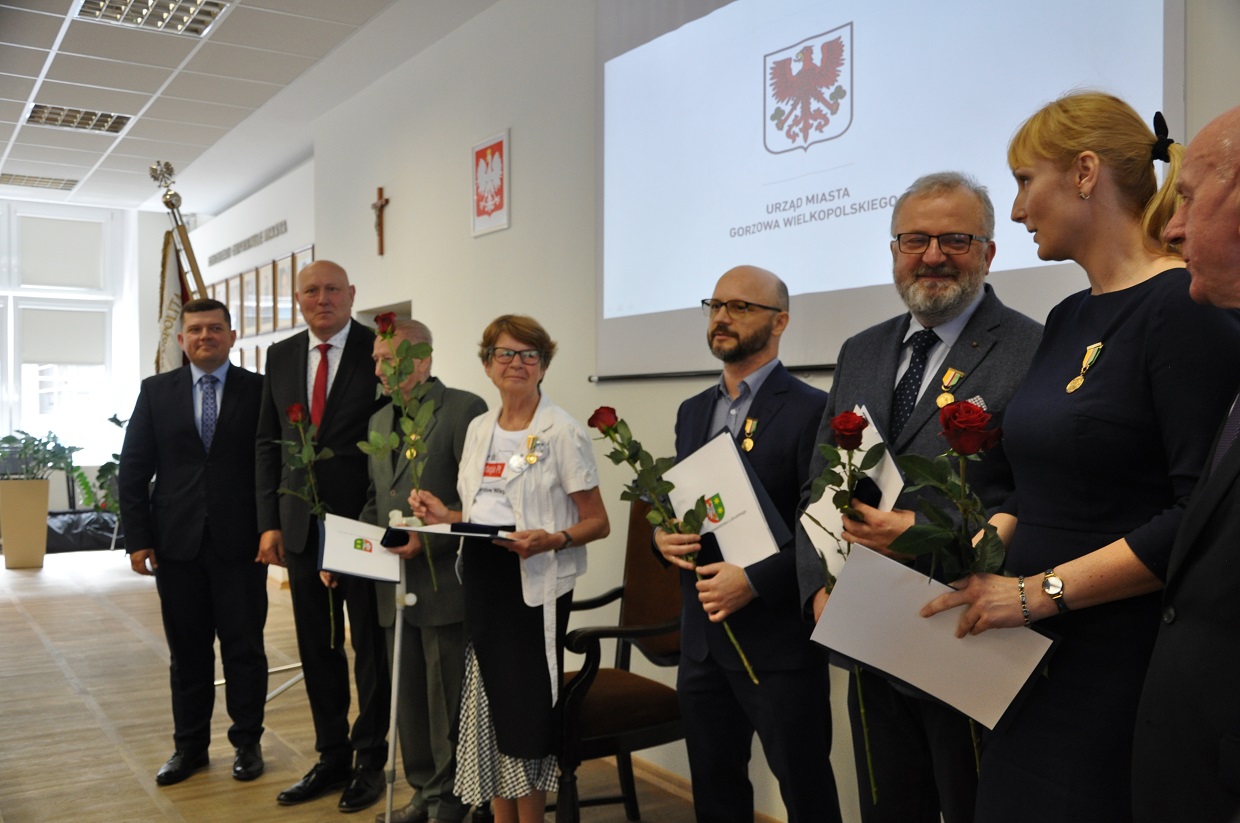Wręczenie odznaczeń w trakcie uroczystej sesji Rady Miasta Gorzowa Wielkopolskiego - 02 lipca 2021 r.